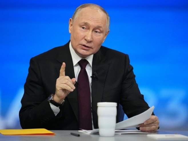 Vladimir Putin (foto: EPA-EFE/ALEXANDER ZEMLIANICHENKO / POOL) - 