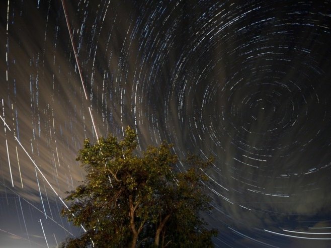 Kiša meteora (foto: EPA-EFE/GEORGI LICOVSKI - ilustracija) - 