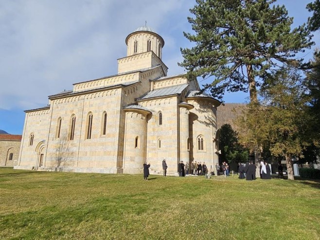 U Parizu sutra izložba o ugroženim srpskim manastirima na Kosmetu