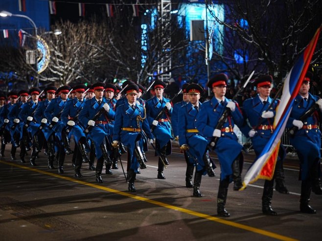 Svečani defile - Foto: RTRS