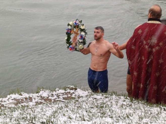 Danijel Drljača, pobjednik plivanja za Časni krst u Prijedoru - 