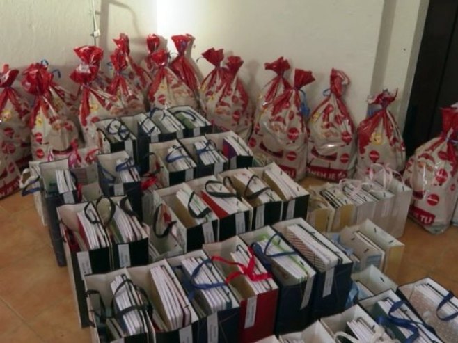 Sanski Most - paketići - Foto: RTRS