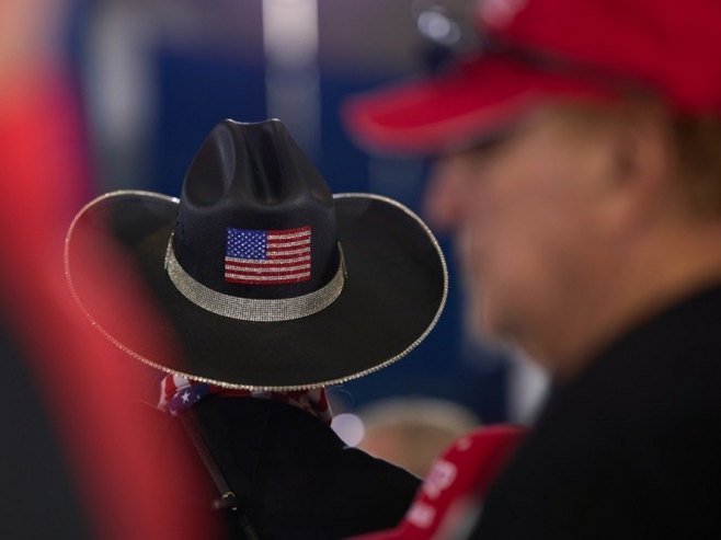 SAD (Foto: EPA-EFE/ALLISON DINNER, ilustracija) - 