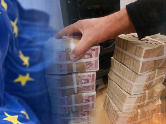 Novac - Foto: ilustracija