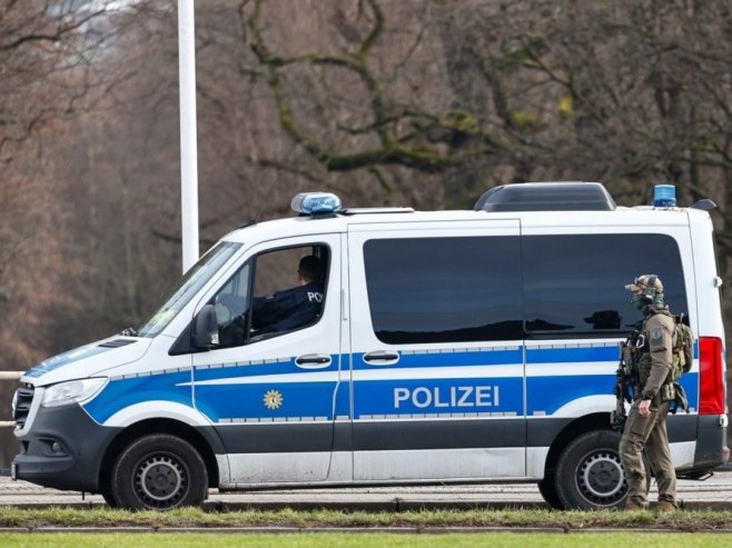 Policija Njemačke (Foto: EPA/HANNIBAL HANSCHKE) - 