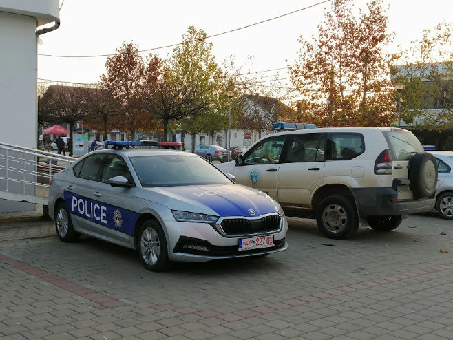 Gračanica - policija tzv. Kosovo (Foto:TANJUG/MIRA ĐURĐEVIĆ) - 