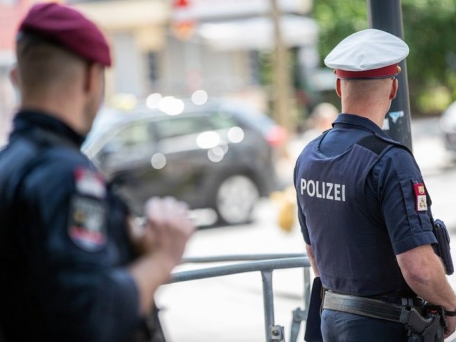 Policija u Austriji (Foto: EPA-EFE/MAX BRUCKER) - 