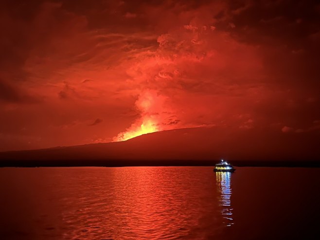 Vulkan La Kumbre (Foto: EPA-EFE/Domenica Guerrero) - 