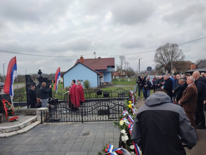 Grbavica Brčko centralni spomenik Grbavica Brčko centralni spomenik - Foto: RTRS