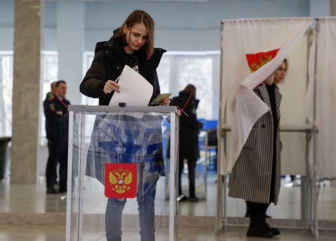 Izbori u Rusiji  (Foto:EPA-EFE/MAXIM SHIPENKOV) - 