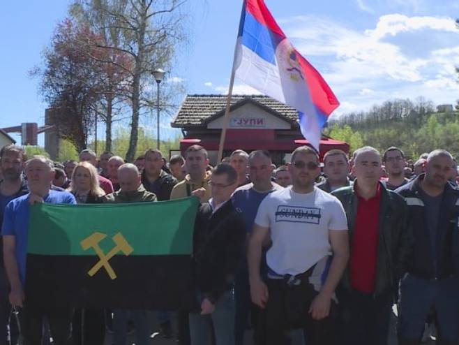 Radnici RiTe "Ugljevik" ostaju u štrajku, najavljuju protest u Banjaluci (VIDEO)