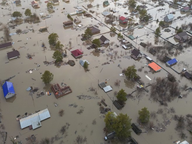 Poplava u Orenburgu (Foto: EPA-EFE/STRINGER) - 