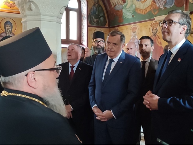 Dodik i Vučić posjetili manastir Žitomislić (FOTO/VIDEO)