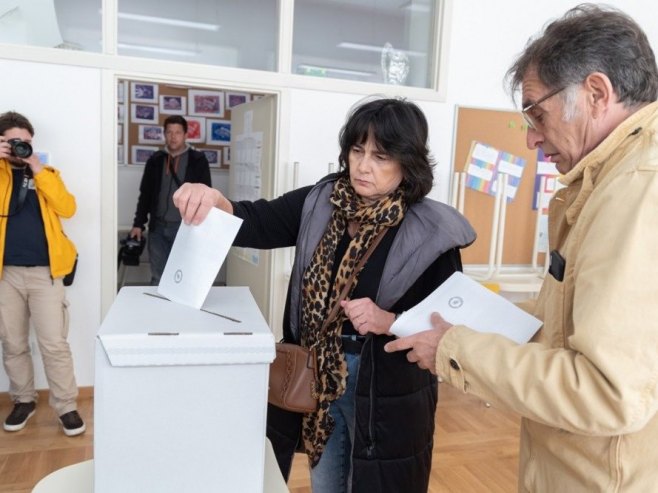 Izbori u Hrvatskoj (foto:  EPA-EFE/STRINGER) - 