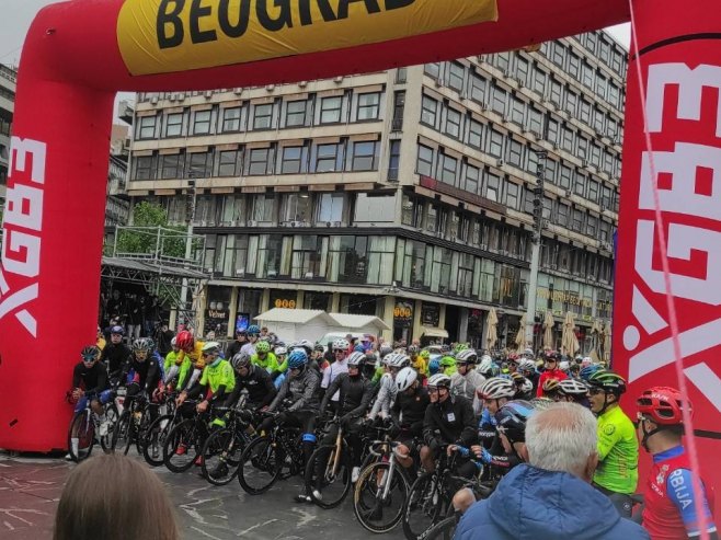 U Beogradu startovala biciklistička trka "Beograd - Banjaluka" (FOTO/VIDEO)