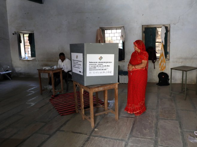 Izbori u Indiji (Foto: EPA-EFE/RAJAT GUPTA) - 