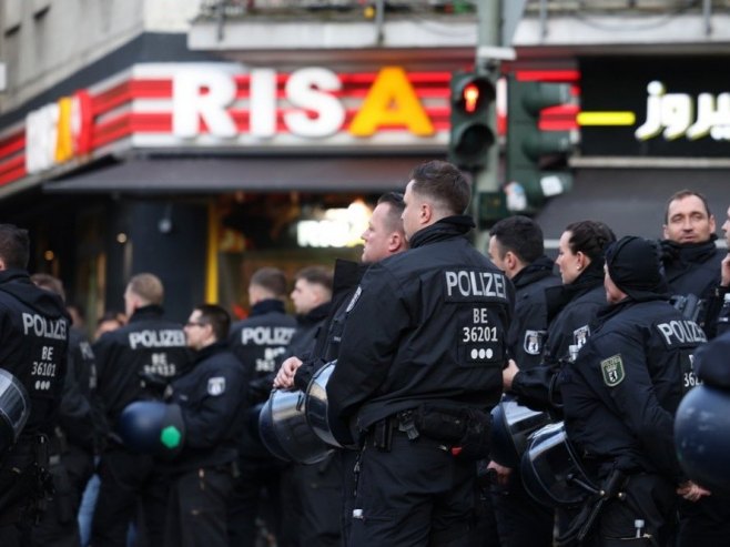 U navijačkim neredima u Berlinu povrijeđeno najmanje 155 policajaca