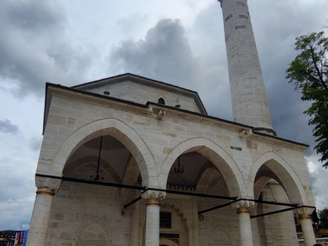 Banjaluka: Obustava saobraćaja i pojačane mjere bezbjednosti povodom otvaranja džamije "Arnaudije"