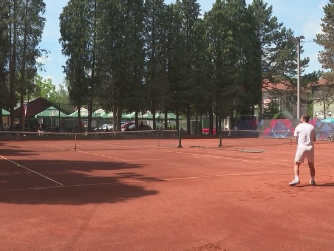 Sve spremno za teniski turnir "Doboj open 2024" (VIDEO)