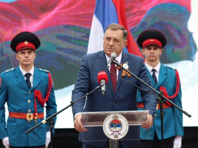Dodik: Sloboda je ono što objedinjava srpski narod u cjelini (FOTO)