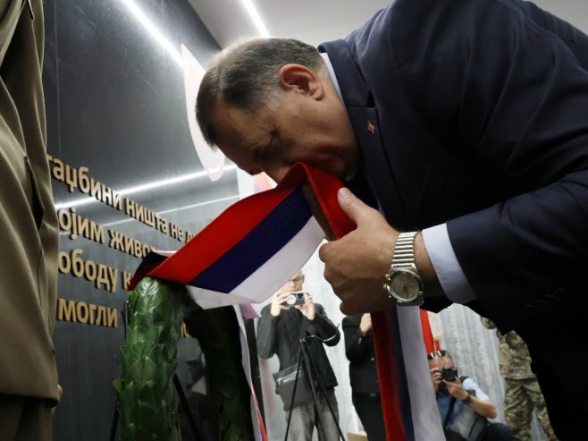 Dodik: Formiranje VRS - jedna od najvažnijih odluka u savremenoj srpskoj istoriji