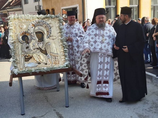 Vladika Sergije: Bogomajka danas došla među vjerni narod