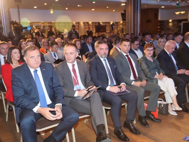 Dodik: Srpska otvorena prema regionu i saradnji - imamo perspektivu (VIDEO)