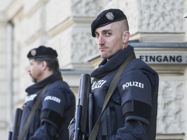 Policija Austrije (foto: EPA/HOFFMANN - ilustracija) - 