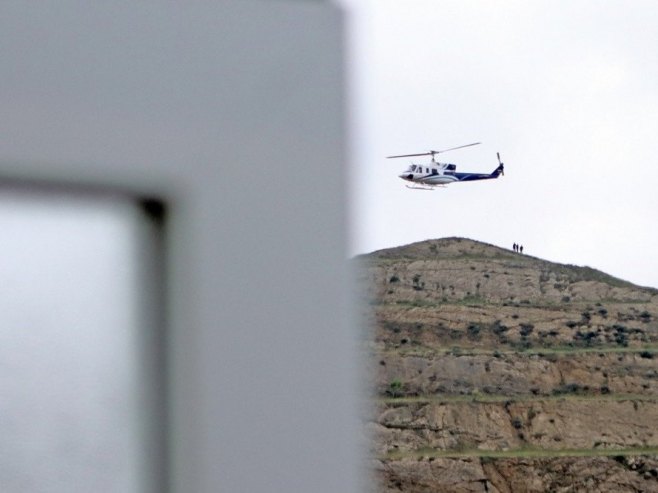 Iranski helikopter (Foto: EPA/ALI HAMED / IRNA NEWS AGENCY HANDOUT) - 