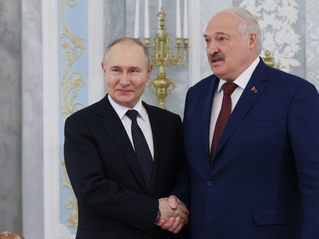 Vladimir Putin i Aleksandar Lukašenko (Foto: EPA-EFE/MIKHAIL METZEL / SPUTNIK) - 