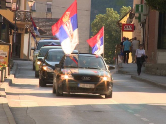 Protestna vožnja u Višegradu - Foto: RTRS