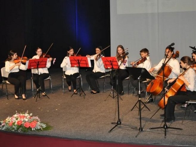 Koncert u Muzičkoj školi u Prijedoru - Foto: Ustupljena fotografija