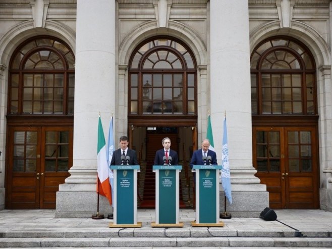 Irski ministri (Foto: EPA-EFE/TOLGA AKMEN) - 