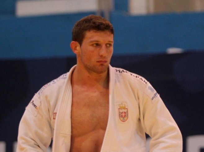 Nemanja Majdov (foto: EPA-EFE/Alonso Cupul) - 