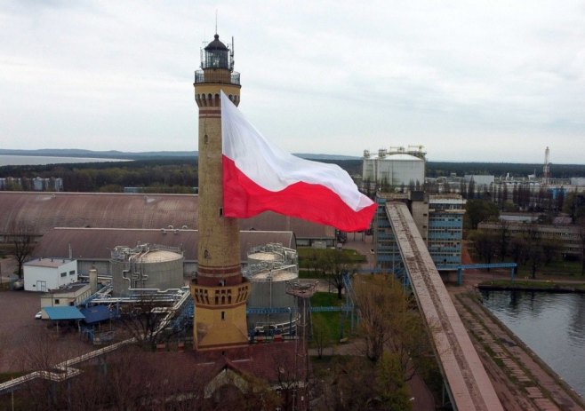 Zastava Poljske   (Foto:. EPA-EFE/MARCIN BIELECKI POLAND OUT) - 