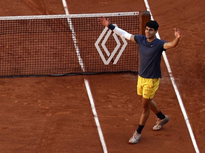 Karlos Alkaraz (foto: EPA-EFE/MOHAMMED BADRA) - 