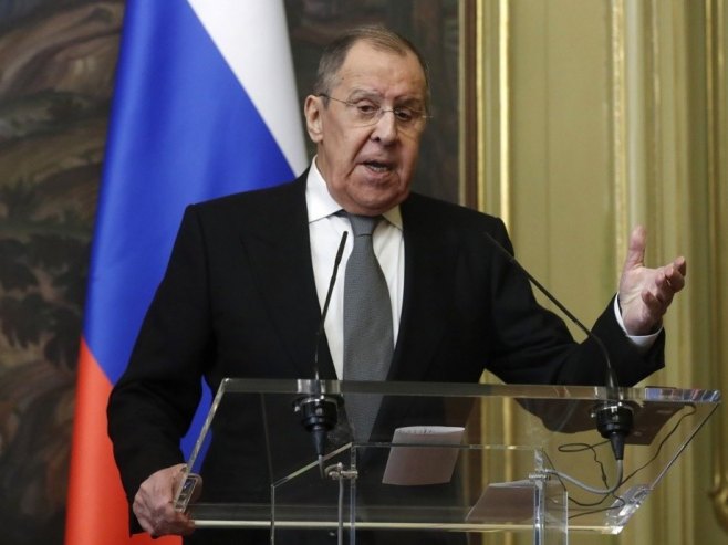 Sergej Lavrov  (Foto:EPA-EFE/MAXIM SHIPENKOV) - 