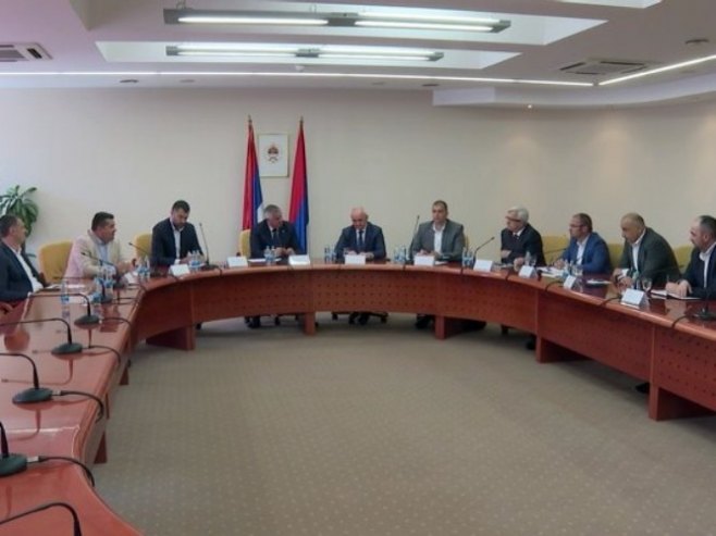 Sastanak predstavnika stranaka vladajuće koalicije - Foto: RTRS