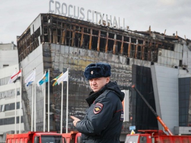 Napad na "Krokus siti hol" (Foto: EPA-EFE/YURI KOCHETKOV) - 