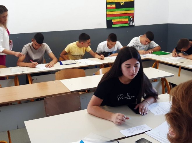 U junskom roku upisana 8.143 učenika, od sutra prijave za julski rok