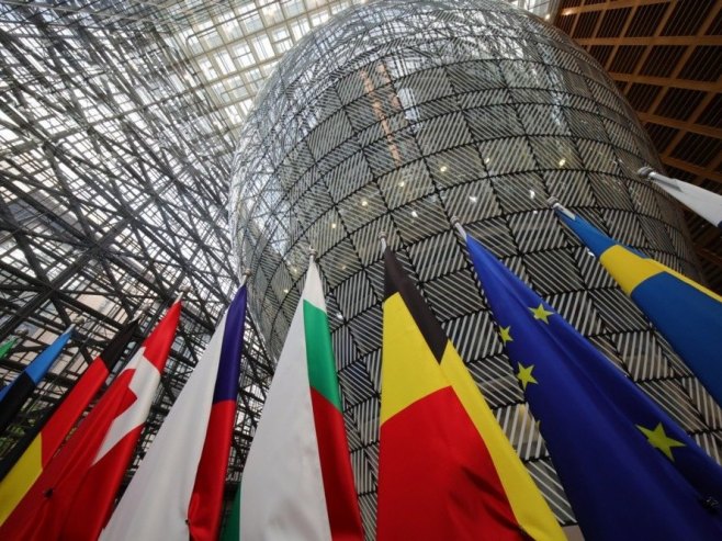 Evropski parlament (Foto:  EPA-EFE/OLIVIER MATTHYS) - 