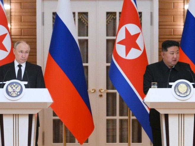 Vladimir Putin i Kim DŽong Un (Foto: EPA-EFE/KRISTINA KORMILITSYNA) - 