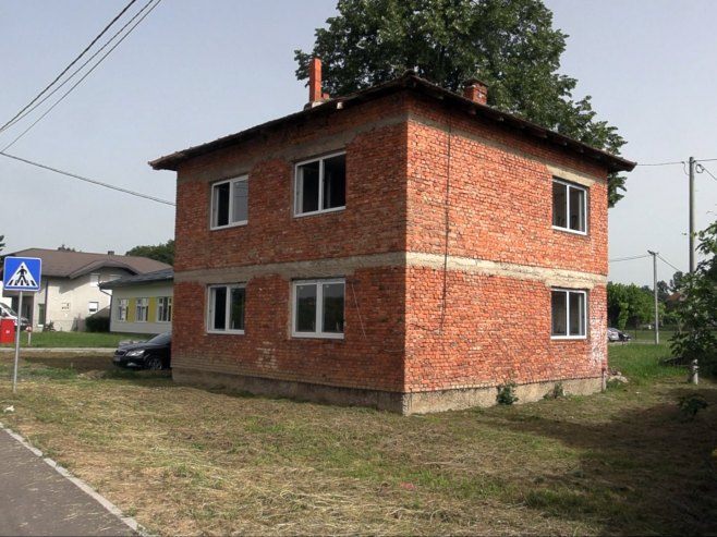 Kuća u Kuljanima, ustupljena porodici Kostadinović - Foto: RTRS