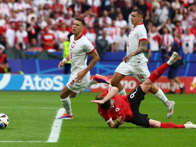 Poljska - Austrija (Foto: EPA-EFE/HANNIBAL HANSCHKE) - 