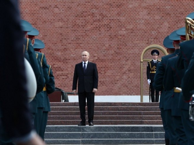 Vladimir Putin (foto: EPA-EFE/ALEXANDER KAZAKOV) - 
