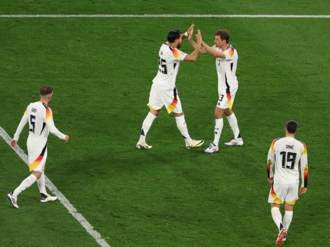 Fudbaleri Njemačke (foto: EPA-EFE/MOHAMED MESSARA) - 