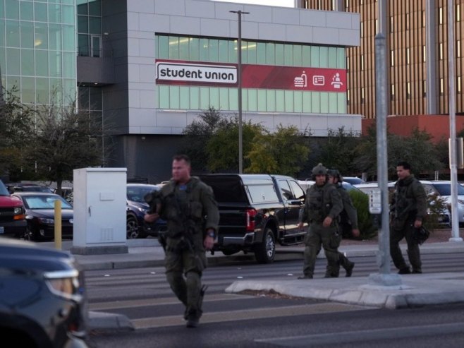 Pucnjava u Las Vegasu, ubijeno petoro ljudi, teško ranjena tinejdžerka (VIDEO)