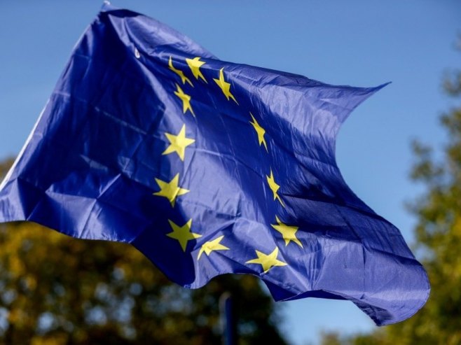 Zastava EU (Foto: EPA-EFE/HOLLIE ADAMS/ilustracija) - 