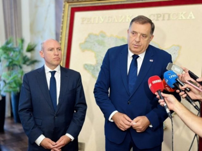 Manfred Penc i Milorad Dodik - Foto: RTRS