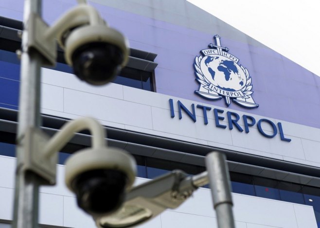 Interpol (foto:EPA/WALLACE WOON) - 